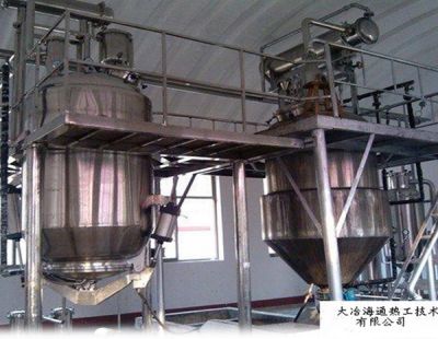 已经投用的鲜花精油提取设备